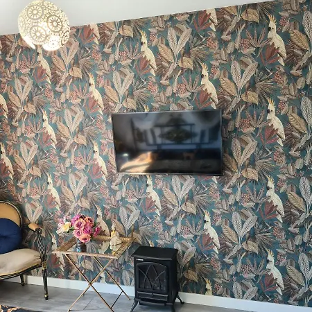 Apartment Parisian